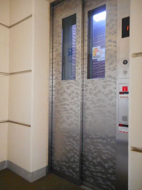 エテルノ エレベーター完備