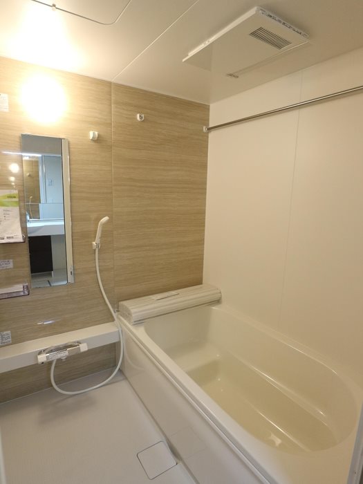 CASAFLORESTA 追い焚き、浴室乾燥機付き。