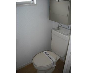 エステートピア原４ 清潔感のあるトイレです。