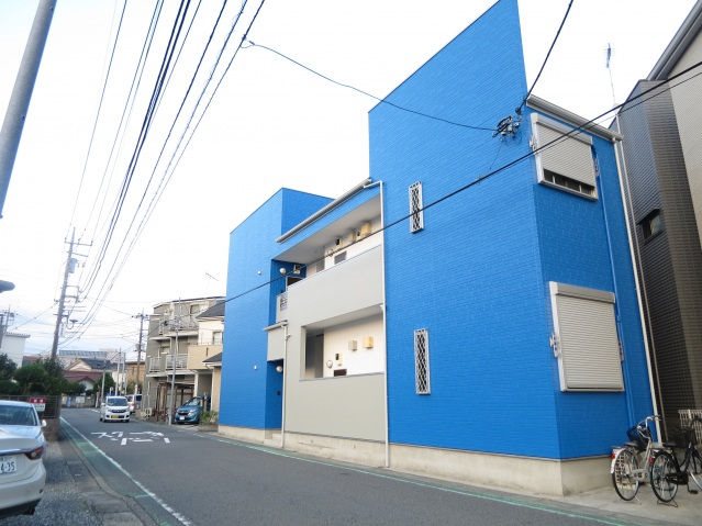 築浅、駅徒歩圏です。