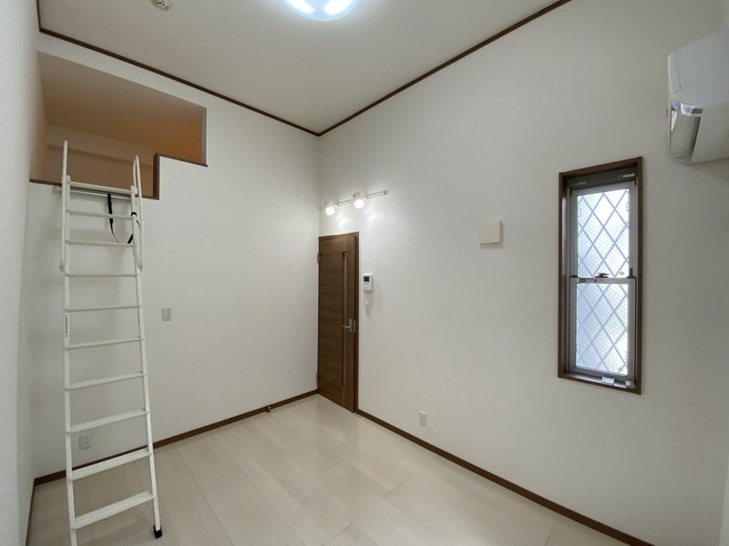 アネックスツシマ フローリングのきれいなお部屋です。