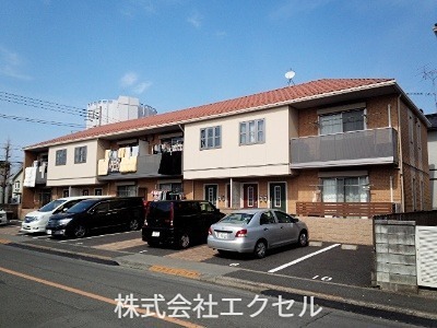 綺麗なメゾネット住宅のご紹介です。