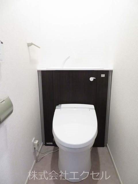アムール琴３ 温水洗浄便座付きです。