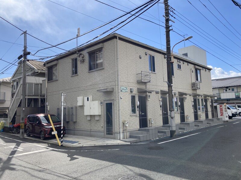 駅徒歩圏内で通勤通学便利です。