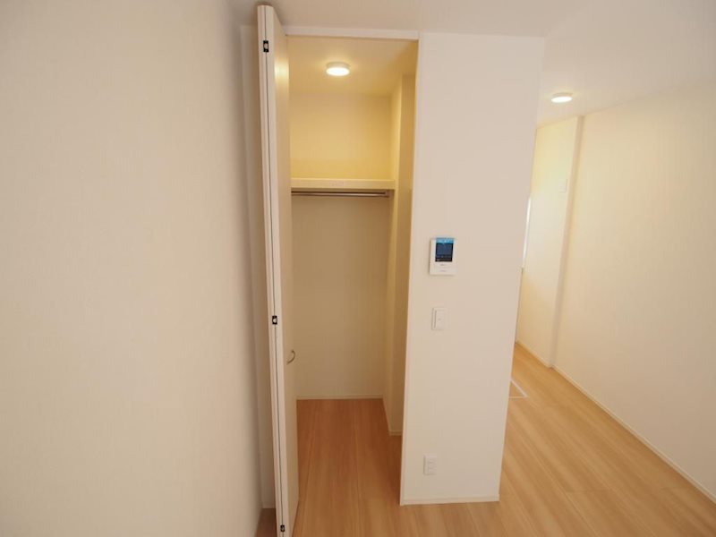 Aishin Court 奥行きのある収納です。