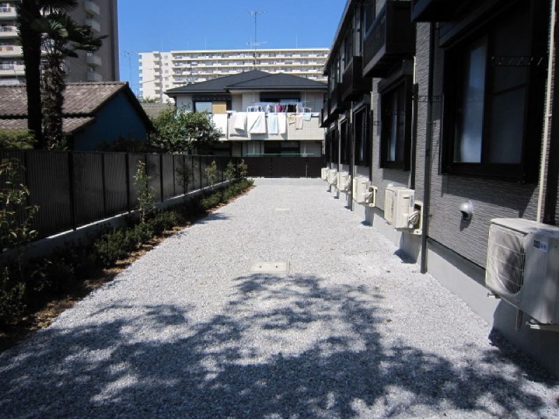 レオネクストmaple 南西向きで陽当たり良好です。