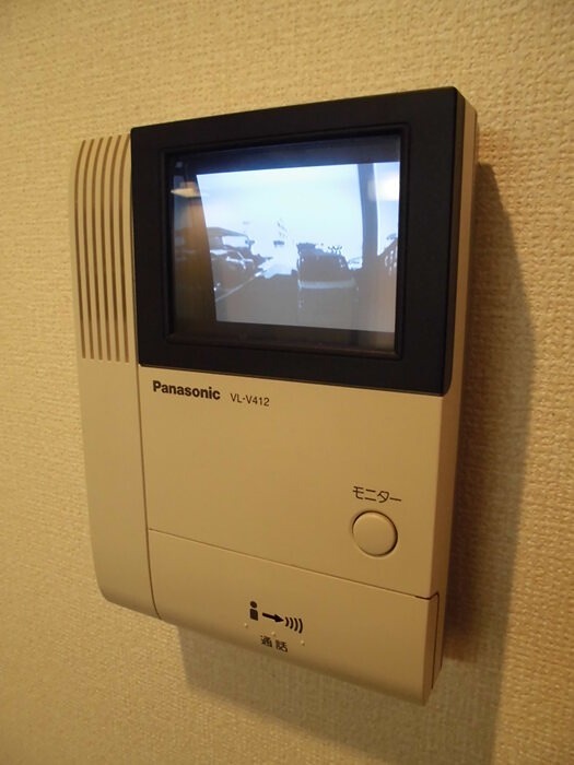 ジュネス 来訪者の姿が確認できます。