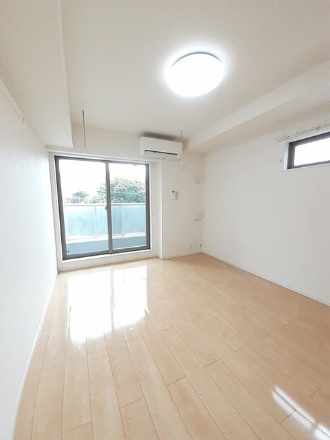 アウローラメゾン 日当たり良好、明るいお部屋です。