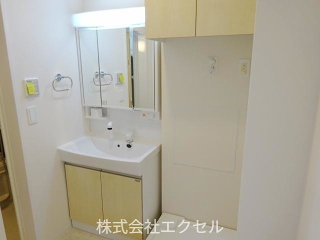 コスモ 洗髪洗面化粧台です。