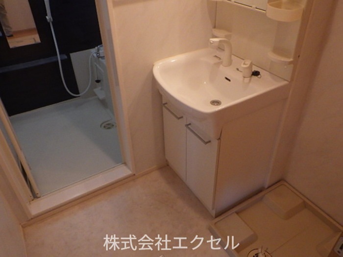 ラメール 独立洗面台です。
