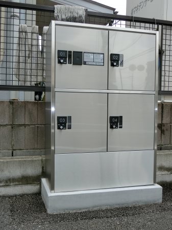 ラメール 宅配BOX完備です。