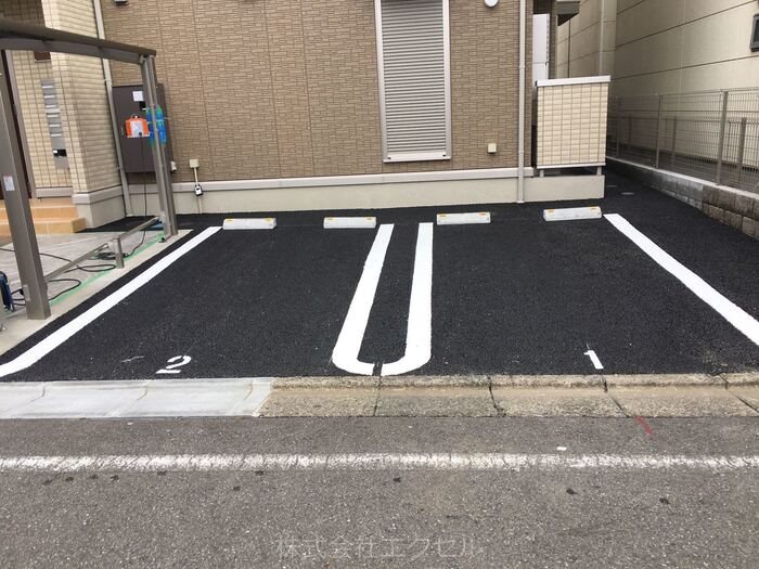 ボヌール 敷地内の駐車場です。