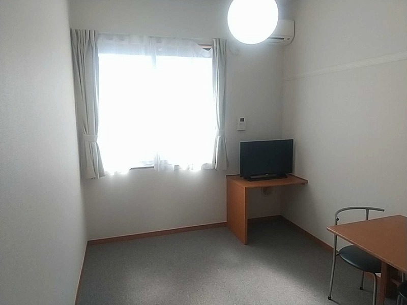レオパレスハーモニー 明るいお部屋です。