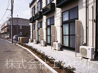 レオパレスハーモニー 南向きです。