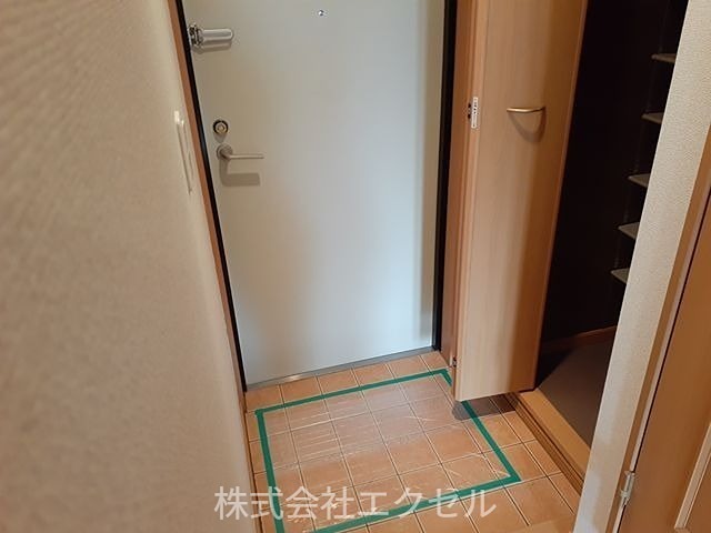 ワンシーダーヒルズ シューズボックス完備です。