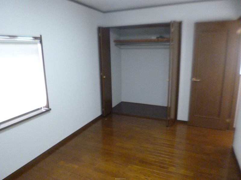 滝山町貸家 明るいお部屋です。