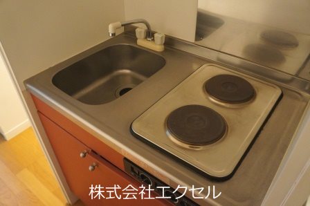 レオパレスＣａｓａＡｖｅｎｕｅ3 コンロ付きです。