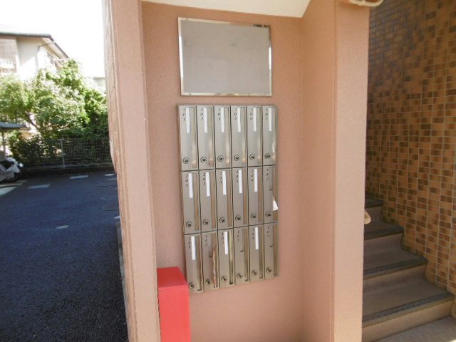 ヴィオレット メールボックスあります