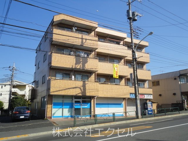駅まで徒歩圏内です。