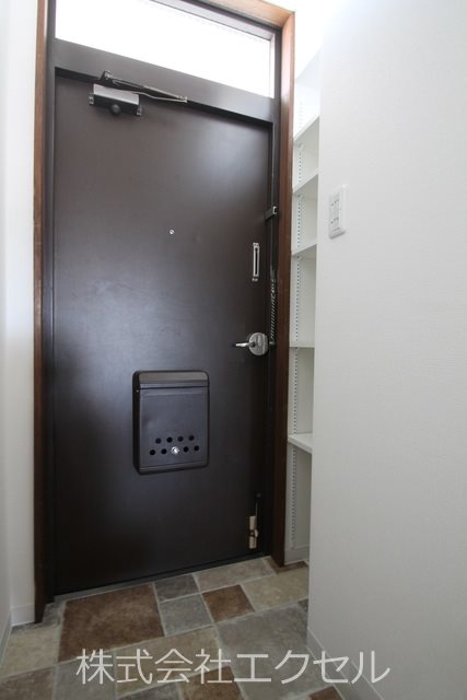 スカイパレス北野 玄関
