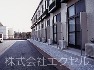 レオパレスアイステイ 東向きです。