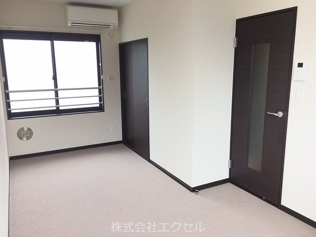 レオネクスト国立2 エアコン付きです。