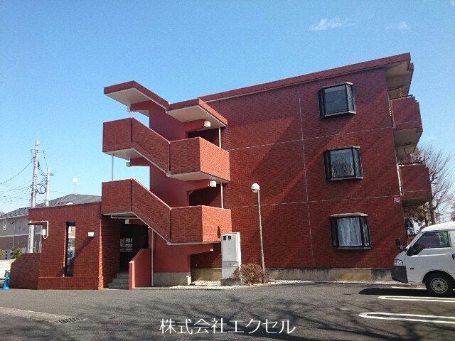 高幡不動駅徒歩3分です。