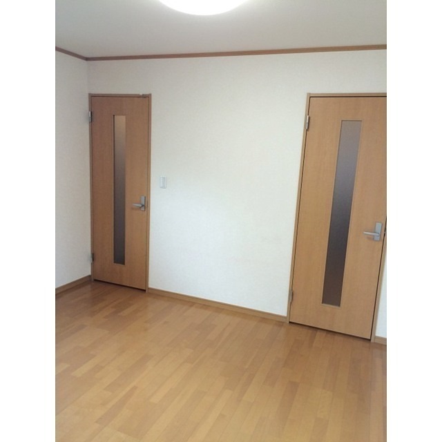 アムール南街 綺麗な室内です。