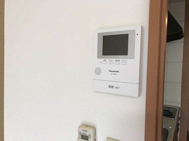 アイビーハイム 来訪者が分かる安心のＴＶインターホンです。