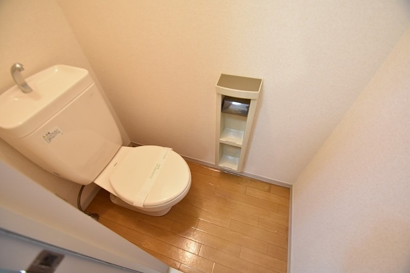 グランドール左入 トイレ内もとても綺麗です。