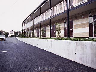 レオパレス瑞穂東  エントランスです。