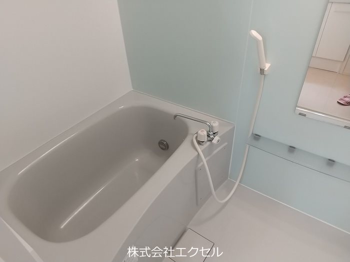 サンプレジール 浴室乾燥付きです。