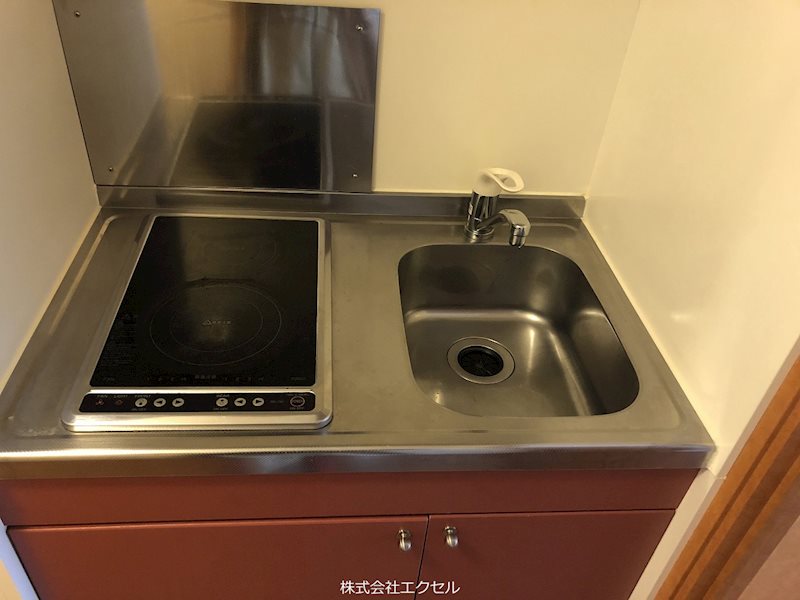 レオパレスカーサアベニュー4 ＩＨコンロ付き。