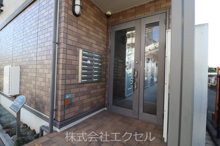 エスポワール オートロック完備です。