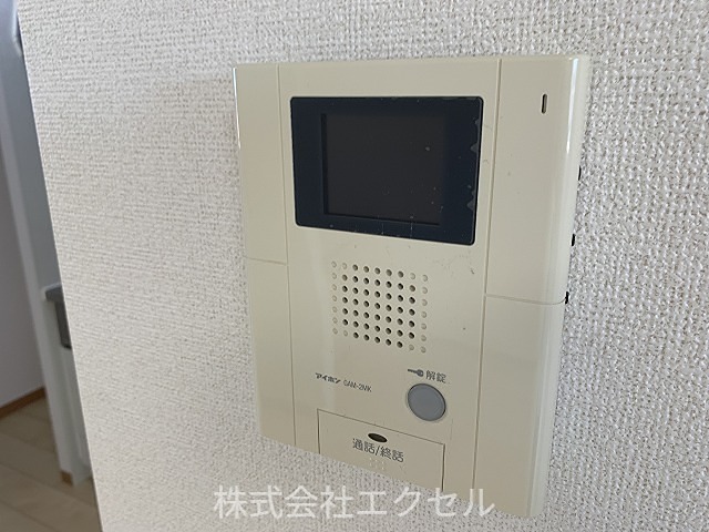 リヤン 来訪者が確認できるTVモニターホン