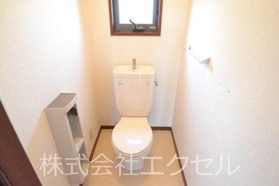 グランメール昭島H 清潔感のあるトイレです。