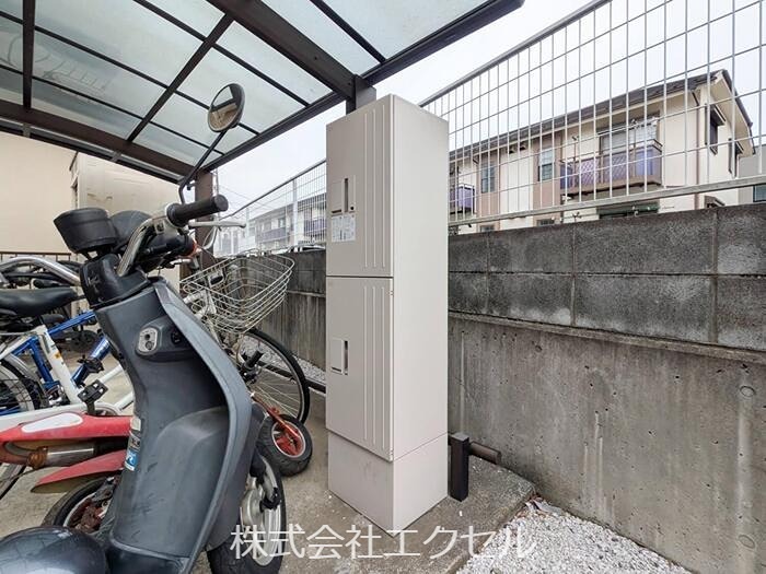 グランモア 宅配ボックス完備