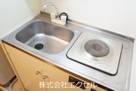 レオパレス葵第２ コンロ付きのキッチンです。