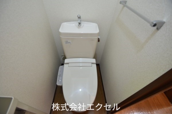 エミネンス1 トイレもとても綺麗です。
