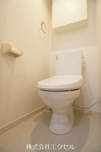 リブリスター南橋本 ウォシュレット機能付のトイレです。