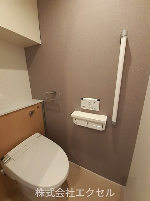 アンジュ 温水洗浄便座です。