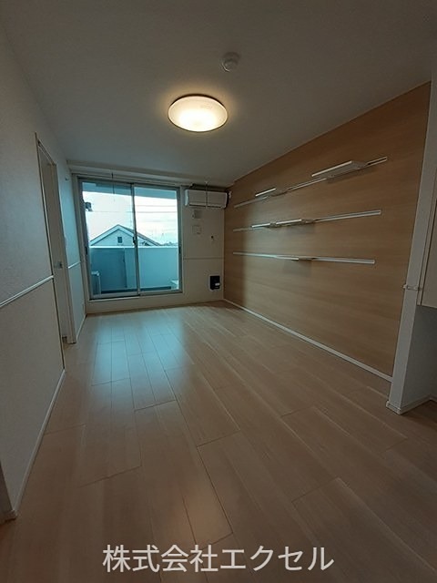 アンジュ 明るい室内です。