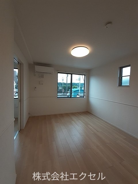 ゼファーイン 明るい室内です。