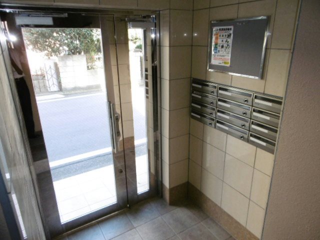 クラリス 集合ポストです。