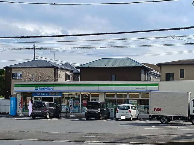 クラリス ﾌｧﾐﾘｰﾏｰﾄ 相模原中央五丁目店