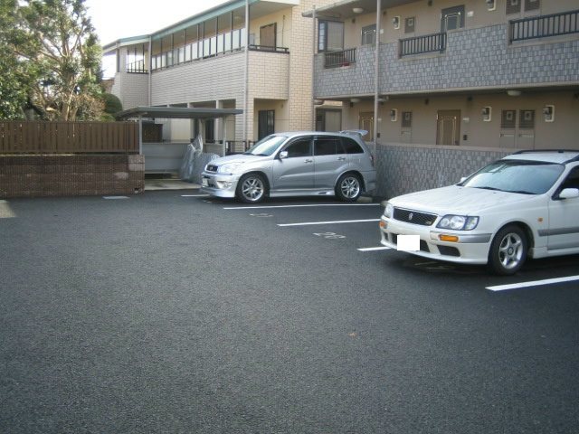カサグランデ２ 敷地内駐車場