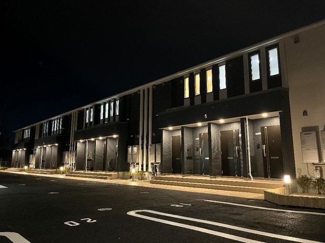 アジュール 駐車場