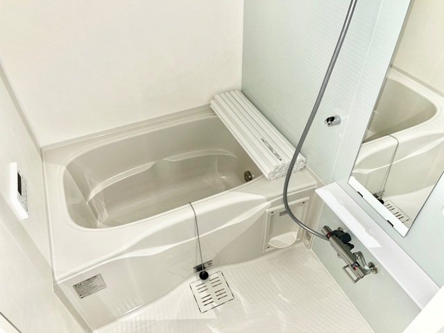アジュール 追い焚き・浴室乾燥完備の浴室♪