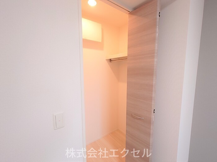 メゾンドカルマン ウォークインクローゼットです。