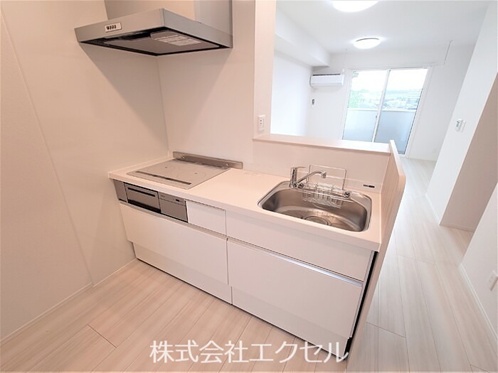 メゾンドカルマン カウンターキッチンです。